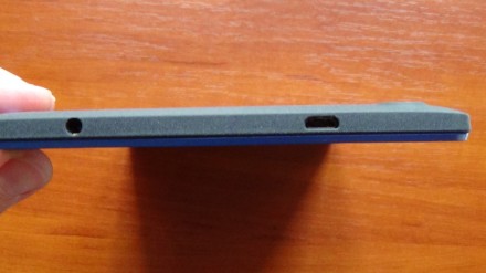 Планшет в чёрно-синем цвете, матовый, приятный на ощупь Lenovo Tab 3-850F 8" 16G. . фото 8