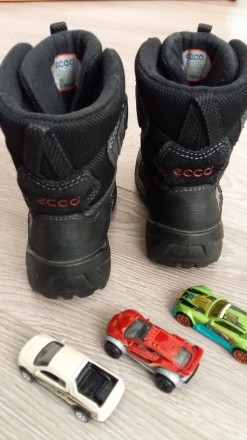 Зимние ботинки ECCO Gore -Tex ,27 р. , по стельке 18 см.


Материал верх	Мемб. . фото 5