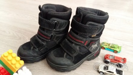 Зимние ботинки ECCO Gore -Tex ,27 р. , по стельке 18 см.


Материал верх	Мемб. . фото 1