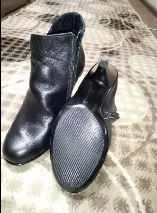Черные кожаные полусапожки на высоком каблуке (10 см.)                    
 ( Д. . фото 3
