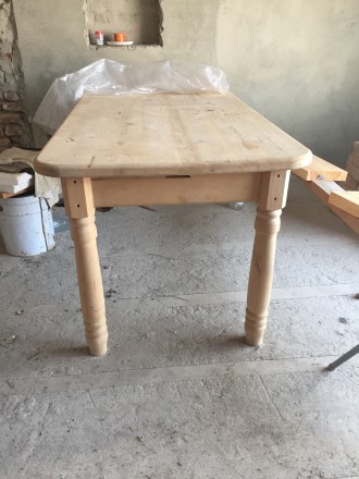 Новый деревянный стол с ольхи. 
Размеры : ДШВ 2,45/90/78. Можно раздвинуть стол. . фото 4