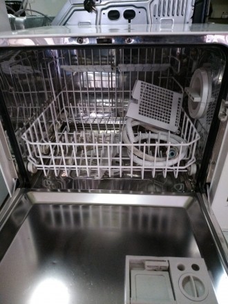 Продам настольную посудомоечную машину Siemens, Б/У. На 6 персон.
Привезена из . . фото 4