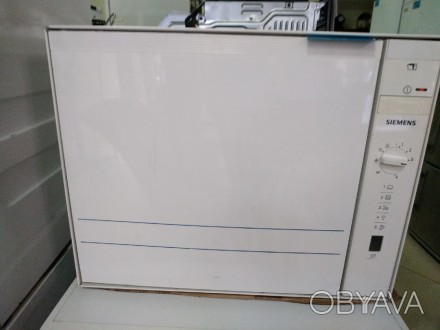 Продам настольную посудомоечную машину Siemens, Б/У. На 6 персон.
Привезена из . . фото 1