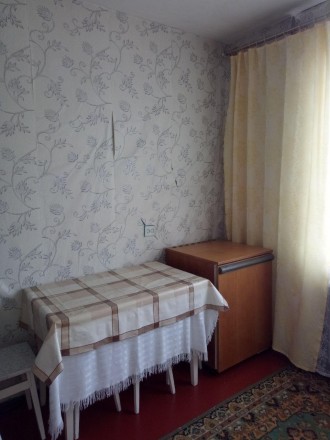Квартира в жилом состоянии, чистая и ухоженная.Расположена по ул.Нарбутовской 18. Пятихатки. фото 9