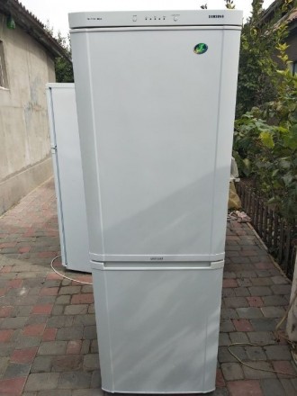 Холодильник Samsung No Frost в хорошем состоянии, полностью исправен, в ремонте . . фото 2