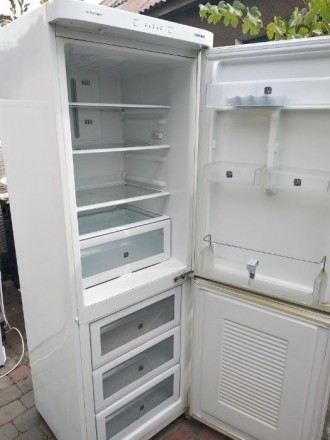 Холодильник Samsung No Frost в хорошем состоянии, полностью исправен, в ремонте . . фото 6