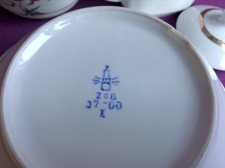 Комплект  Колокольчики. Сахарница, кружка для минеральной воды. Фарфор.
Сахарни. . фото 6