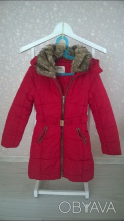 Продається червона курточка Mayoral для дівчинки у відмінному стані, комір та ка. . фото 1
