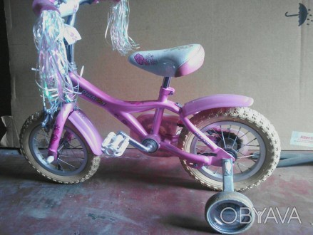 Велосипед для девочки, удобная посадка, оснащен крыльям, ручным тормозом.
Допол. . фото 1