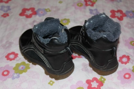 Продам шкіряні тепленькі чорні зимові черевики (чобітки) на липучках, виробництв. . фото 4
