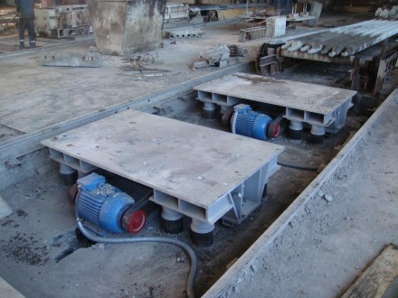Черниговский механический завод изготавливает оборудование для уплотнения бетонн. . фото 3