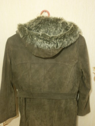 Осенняя женская кожаная куртка, меховая подкладка на замке съемная.
Все размеры. . фото 3