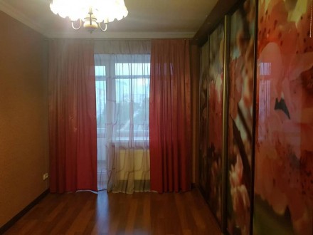 Світла і простора 3-х кімнатна квартира в комфортному районі міста ЛУЦЬКА

Шук. 40-а. фото 7