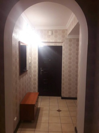 Світла і простора 3-х кімнатна квартира в комфортному районі міста ЛУЦЬКА

Шук. 40-а. фото 9