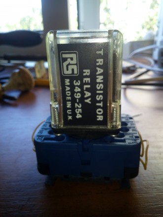 реле с транзисторным ключом на 24в 2групы контактов, состояние как на фото.. . фото 4