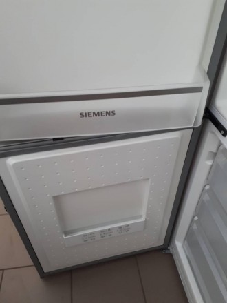 Предлагаем холодильник известной и надежной фирмы, привезенный из Германии
Высо. . фото 6