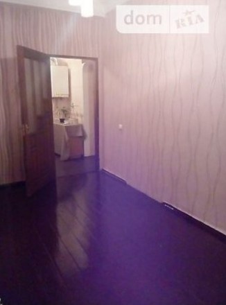 Продается 2-х комнатная квартира в центре города 44/29/7 м.кв  с автономным отоп. Коростень. фото 4