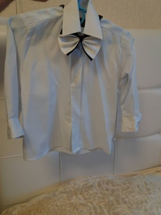Продам костюм тройка (рубашка/жилет/брюки + бабочка) на 1-3 года
В идеальном со. . фото 4