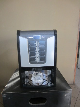 Saeco Phedra
Кофейный автомат Saeco Phedra аппарат идеально подходящий для небо. . фото 2