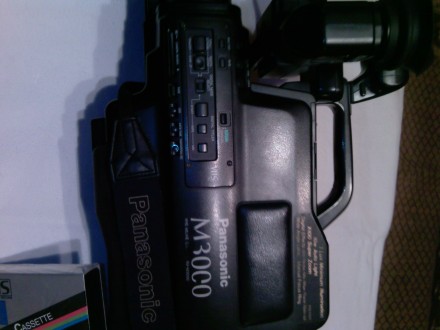 Продам профессиональную видеокамеру Panasonic-3000 под видеокассету,б/у в отличн. . фото 5
