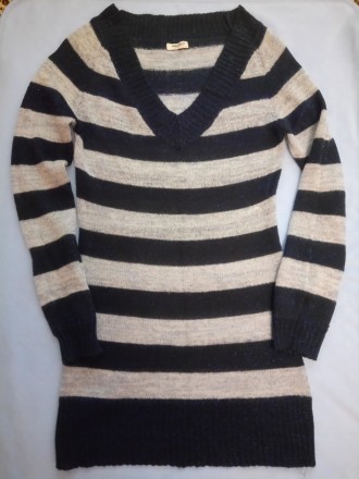 Удлиненный уютный свитер Miss Sixty
Серая-меланжевая полоса с мохером и красивы. . фото 2