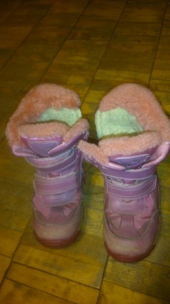 Зимние кожаные сапоги на девочку торговой марки Шалунишка. Сапоги качественные. . . фото 2