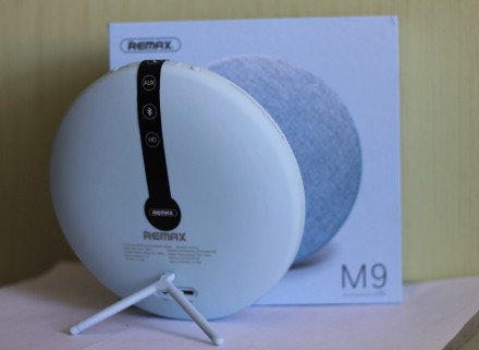 Продам портативную колонку от кампании Remax Desktop Bluetooth 3.0 Speaker RM-M9. . фото 6