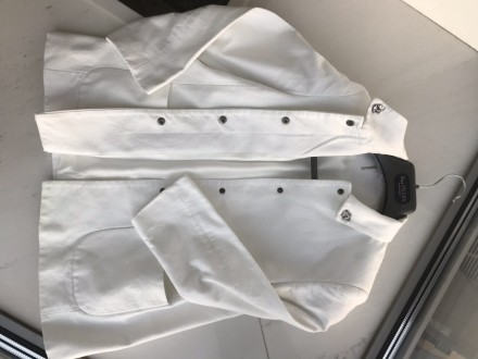 Красивий піджак білого кольору відомого бренду «PRADA”. . фото 4