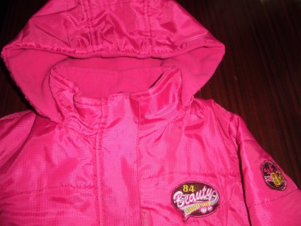 Куртка для девочки  на холодную весну или осень, б\у в отличном состоянии, с кап. . фото 3