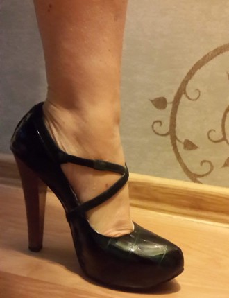 Чёрно - зеленые переливающиеся, лакированные туфли на высоком каблуке (12 см) и . . фото 10