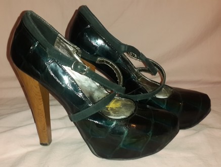 Чёрно - зеленые переливающиеся, лакированные туфли на высоком каблуке (12 см) и . . фото 2