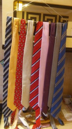 Широкий выбор мужских галстуков от ведущих брендов из коллекции европейского дип. . фото 6