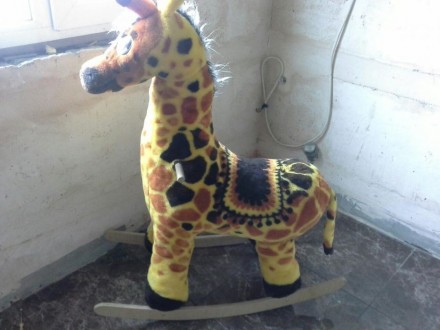 Детская игрушка жираф качалка. . фото 5