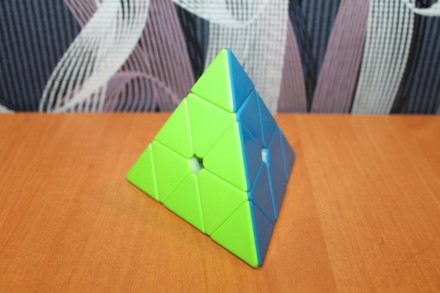 Пирамидка QiYi X-man Magnetic Pyraminx - механическая головоломка в форме пирами. . фото 2
