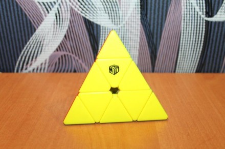 Пирамидка QiYi X-man Magnetic Pyraminx - механическая головоломка в форме пирами. . фото 3