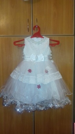 Продам нарядное платье )Готовое под образ снежинки(снежинки  с платья можна снят. . фото 4