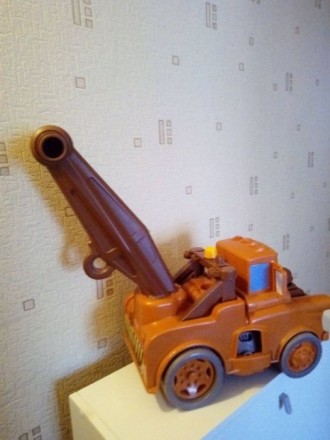 Disney Pixar Cars 2 Bubble Mater Машина каталка, пускает пузыри. Состояние хорош. . фото 5