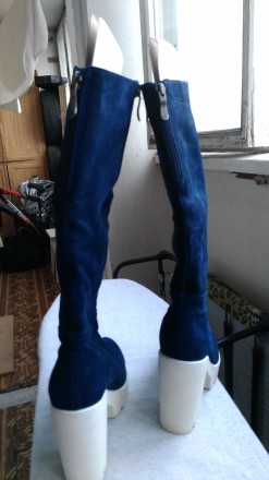 Продам стильные женские сапоги из натурального замша насыщенного синего цвета из. . фото 3