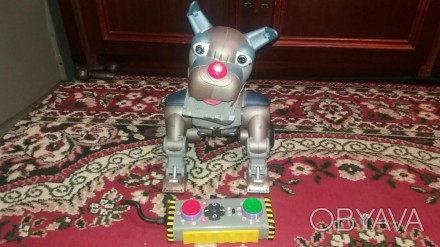 Робот собака WREX 1045 компании WowWee – не совсем обычная игрушка. Стилизованна. . фото 1