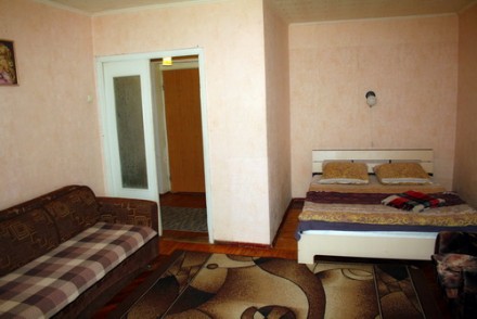 Квартира в Киеве посуточно  
1 комнатная, Святошинский район, улица Жолудева. 4. Борщаговка. фото 2