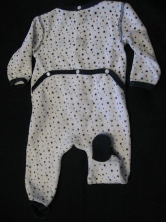 Велюровый человечек (бодик) на 3-6 месяцев, ступня закрыта. На фото ступня завер. . фото 3