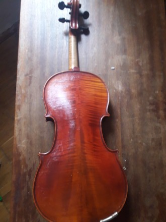 Немецкая скрипка полумастеровая (ручная работа заводской сборки), 55 лет, звук а. . фото 3