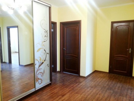 Новая 3-х комнатная комфортная и просторная квартира в ЖК Яскравий. Отличная пла. . фото 2