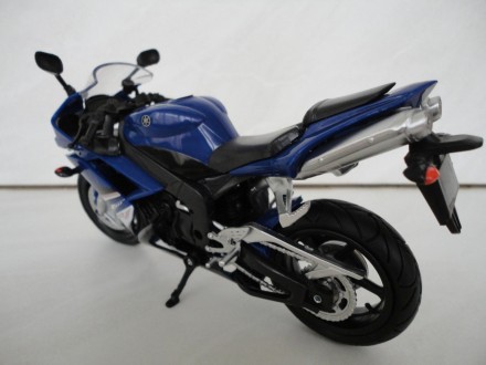 Продам модель мотоцикл 1:12 Yamaha R1 2008 від NewRay . Ціна 350грн.

Розміри . . фото 8