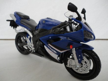 Продам модель мотоцикл 1:12 Yamaha R1 2008 від NewRay . Ціна 350грн.

Розміри . . фото 4