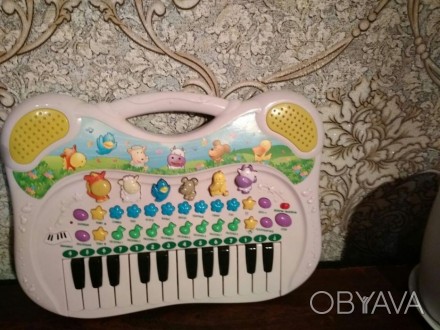 Игрушечное пианино в идеальном состояния, издает звуки животных, можно играть ка. . фото 1