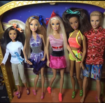 Куколка Барби Mattel, цена за 1. Куклы продаются в одежде, как на фото. Брюнетка. . фото 9
