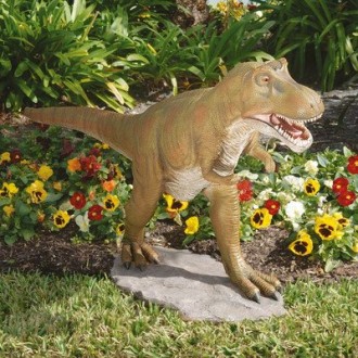 Юрский  период  на  5 кв. метрах!

Фигуры  динозавров  длиной  1-1,2 м,  высот. . фото 4
