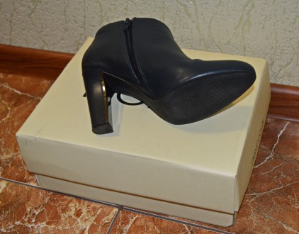Качественная кожаная обувь от производителя: - Next

Ботильоны на каблуке – оч. . фото 4