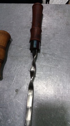 Шампур длинной 80 см,из пищевой нержавеющей стали с деревянной ручкой,толщина 3 . . фото 4